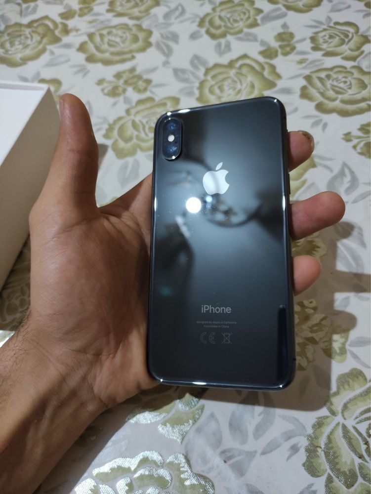 IPhone X holati yaxshi