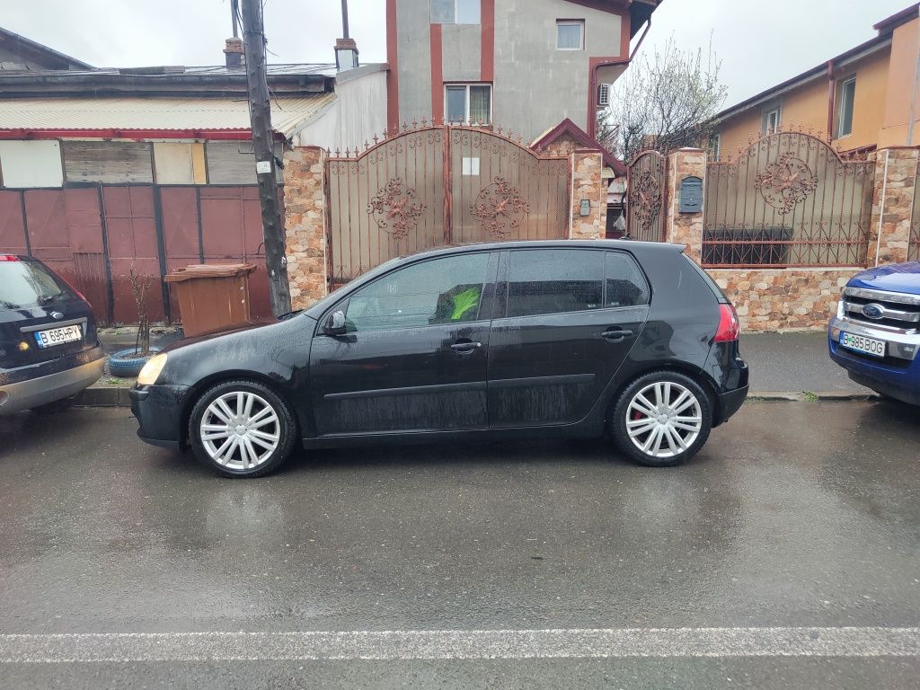 Volkswagen  Golf 5