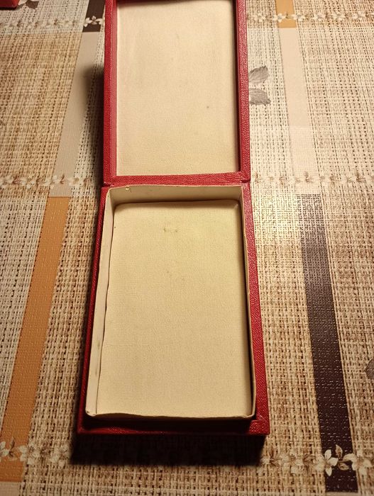 Кутия за орден Кирил и Методий -първа степен