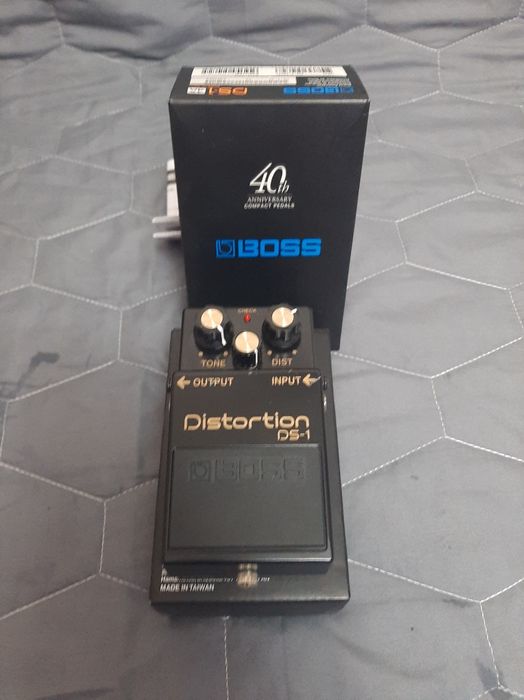 Pedala de efect Distortion DS1 40'thAniversary special limited edition