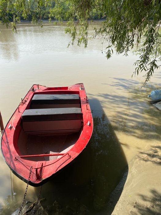 Barcă de vânzare Orașul Galați.