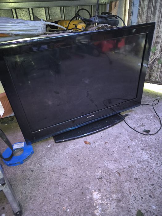 Tv LCD defecte diagonala 81