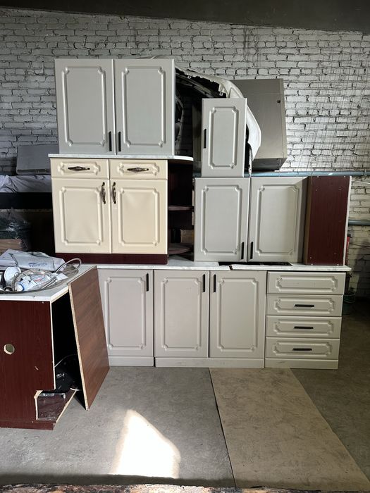 Продам кухоный гарнитур б/у