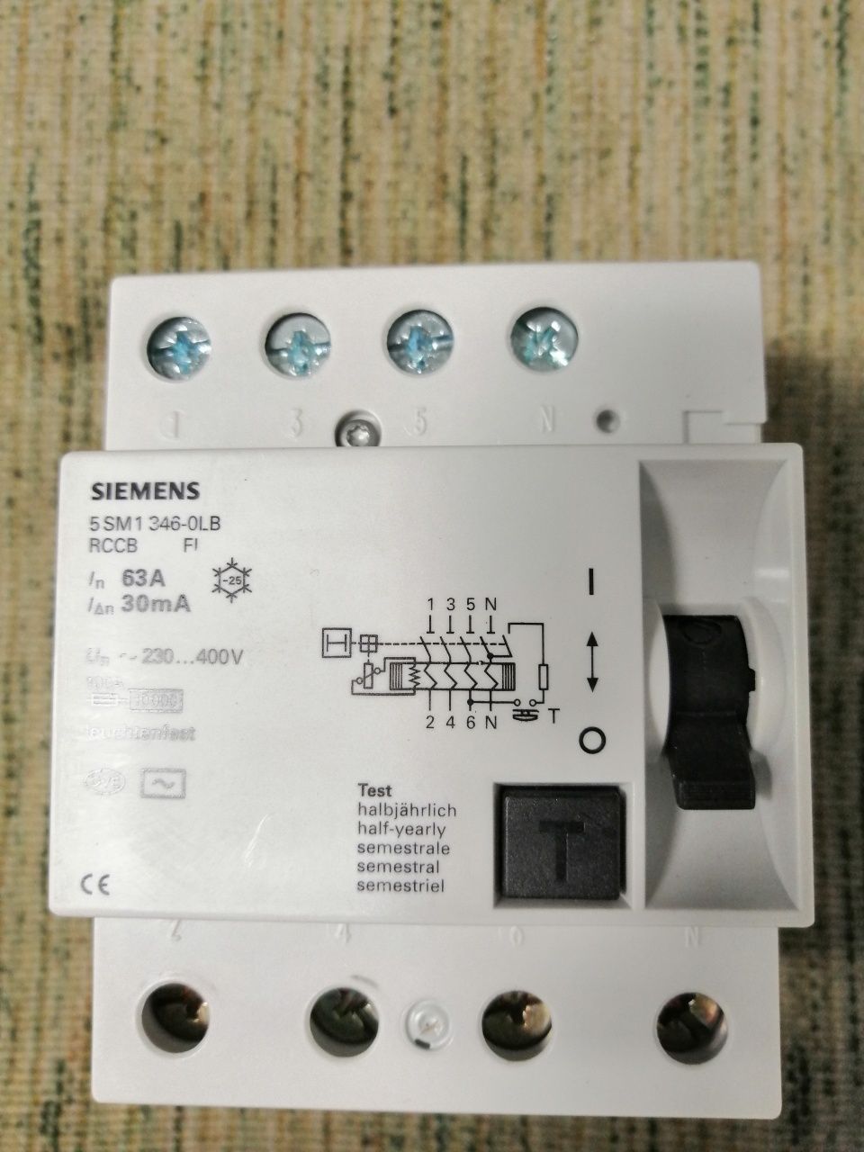 Siemens 40А Дефектнотокова Защита