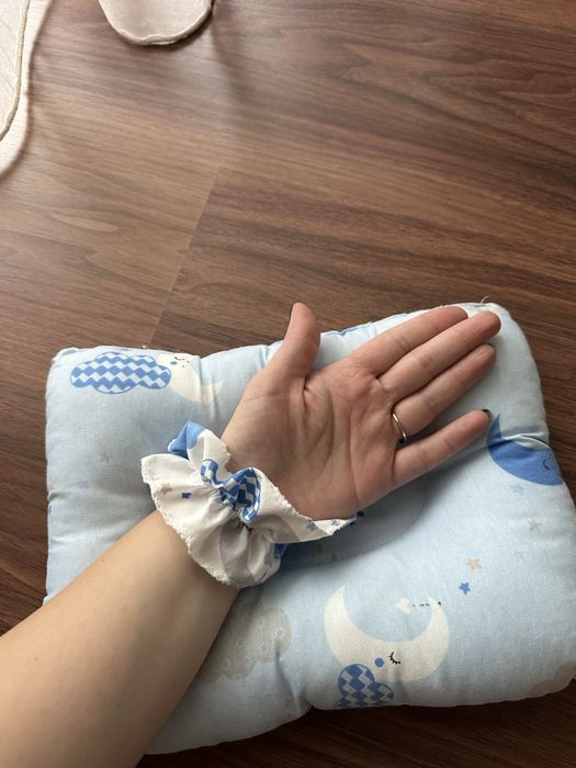 Преносима възглавница за кърмене