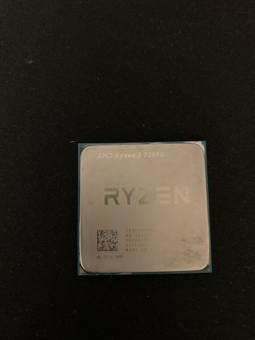 Procesor AMD Ryzen 3 3200 G