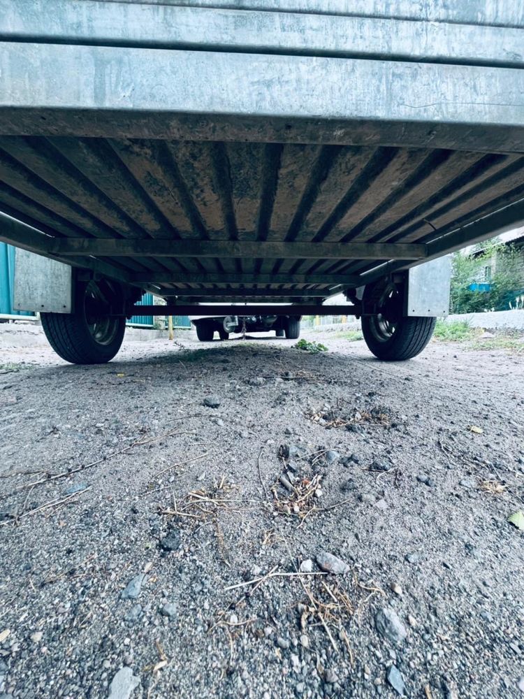 Легковой прицеп