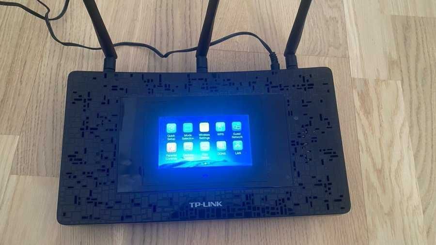 Router TpLink AC1900 P5 Touchscreen Gigabit 3Antene 5Ghz