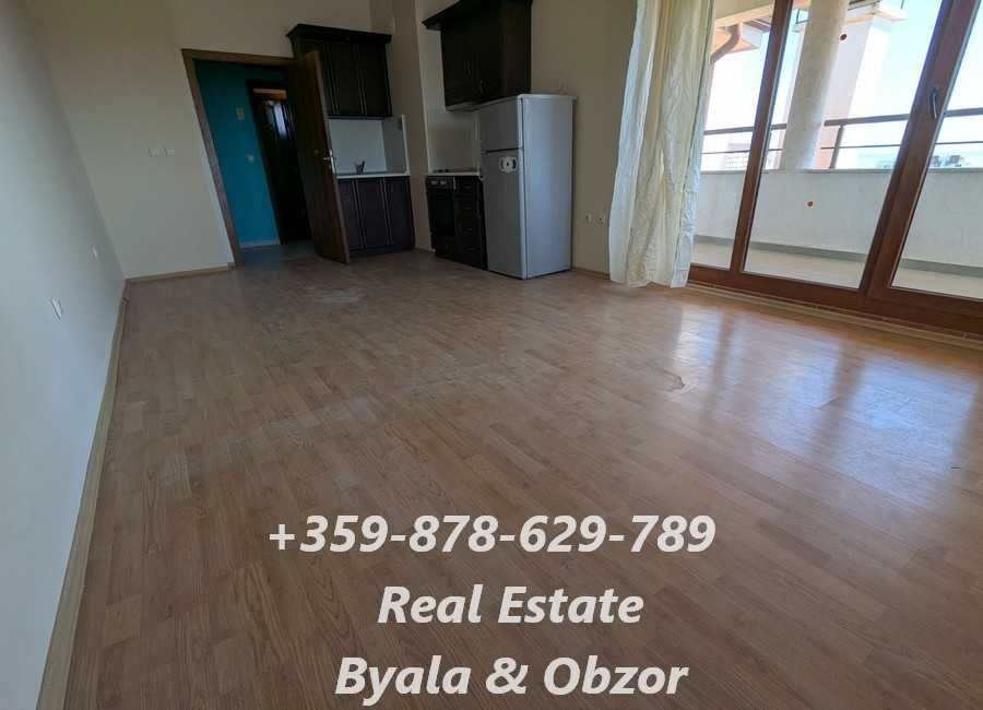 Продава се Двустаен апартамент в Обзор - 88 кв.м за 921 €/кв.м - Снимка #6