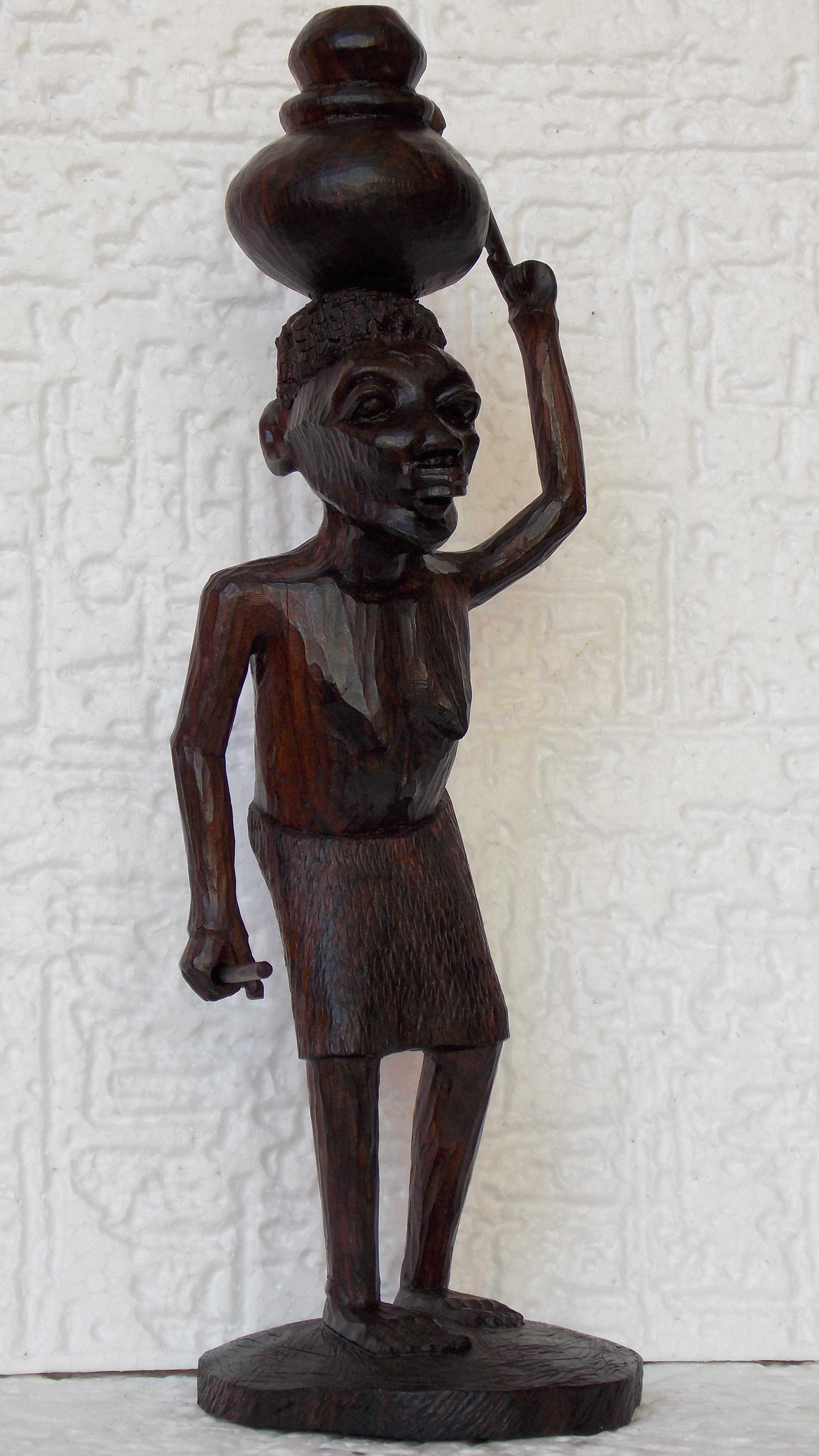 Statueta unicat,ciudatul si agresivul trib Mursi,sculptura abanos
