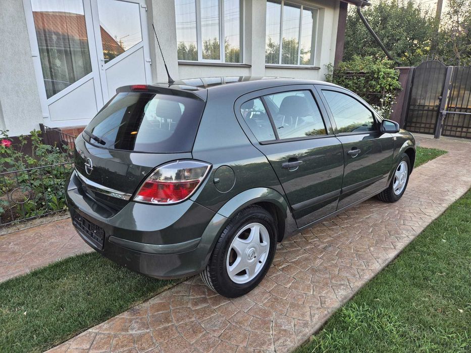 Opel Astra H 1.4 Benzina 90 Cp 2009