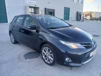 Vând Toyota auris