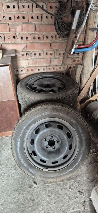 Продавам гуми с джанти 185/65/15, 5х100