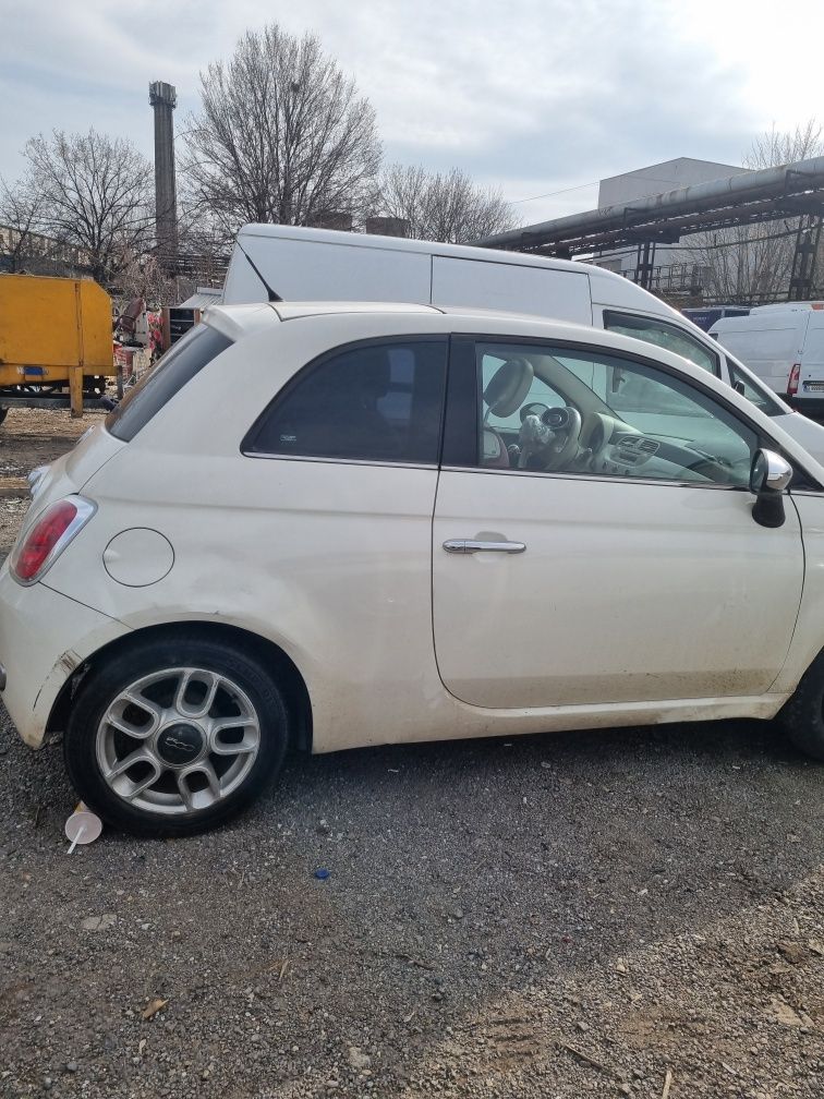 Dezmembrez fiat 500