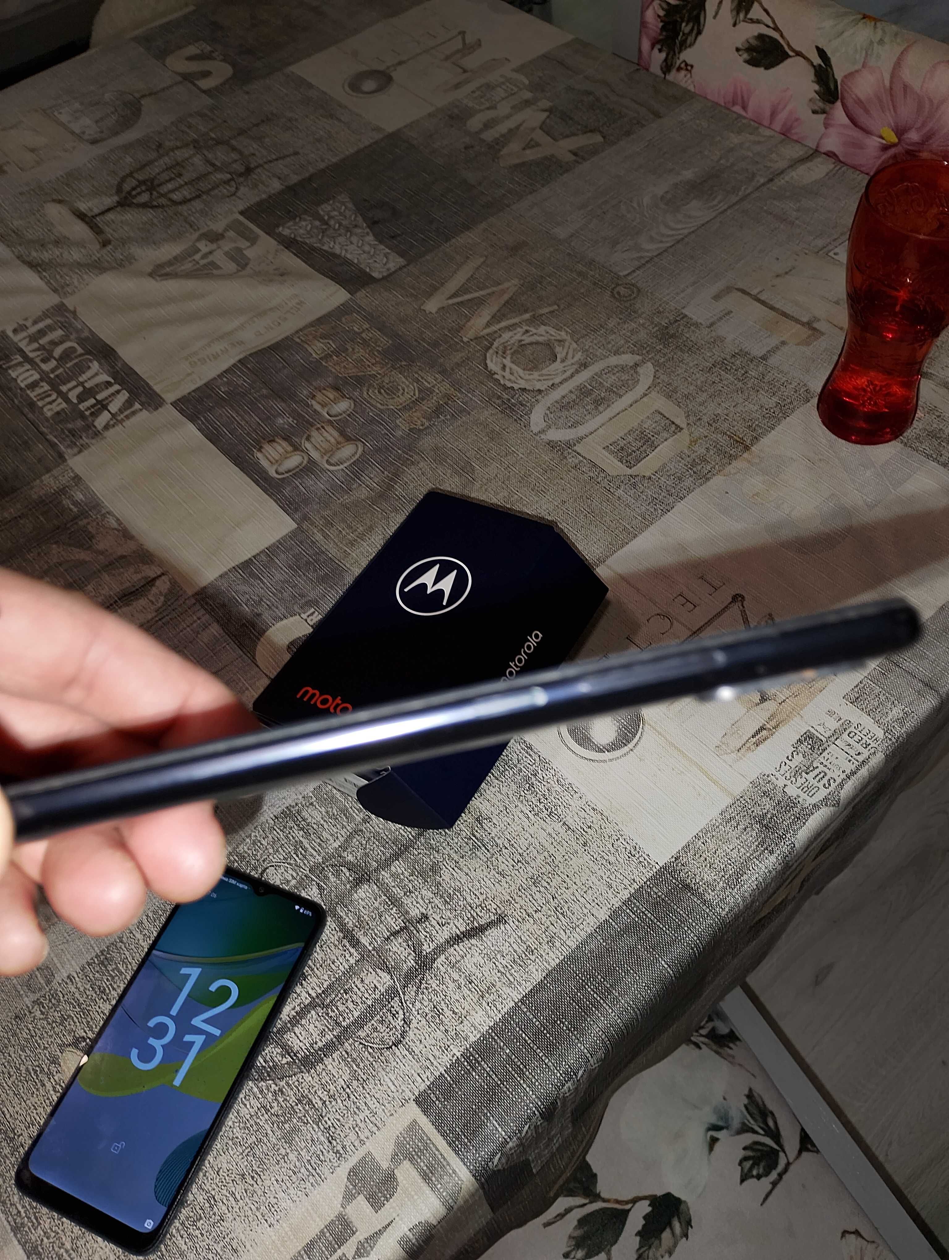Xiaomi redmi 9A много запазен почти като нов работи с всички оператори