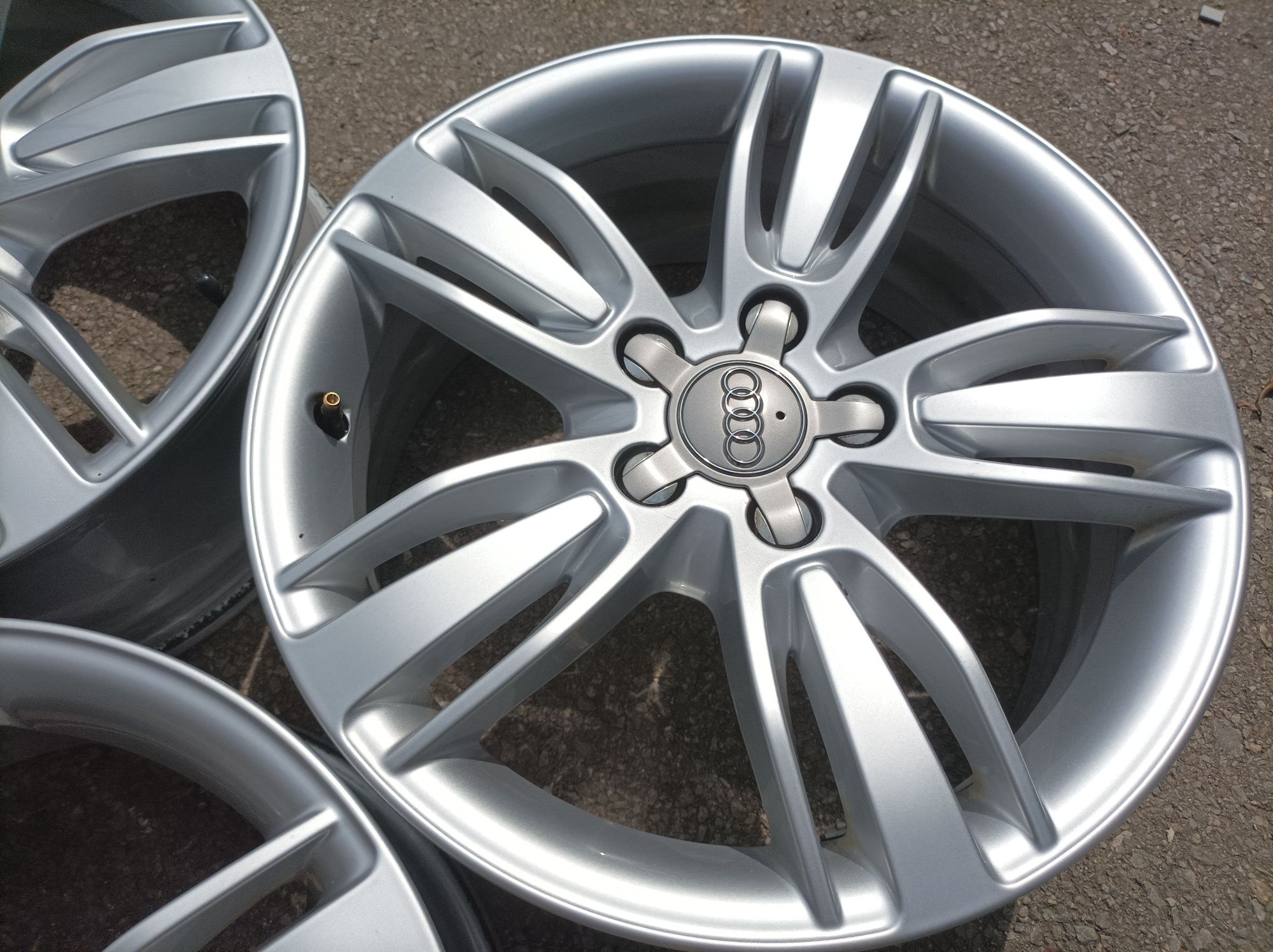 17" оригинални алуминиеви джанти за Audi Q3, Q2/A3./Skoda/Vw.