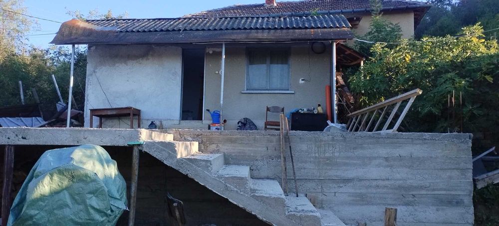 Малак имот в Студено буче