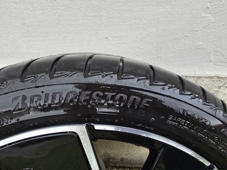 Оригинални лети джанти 18" за Голф 8 с гуми Бриджстоун 225 40 18