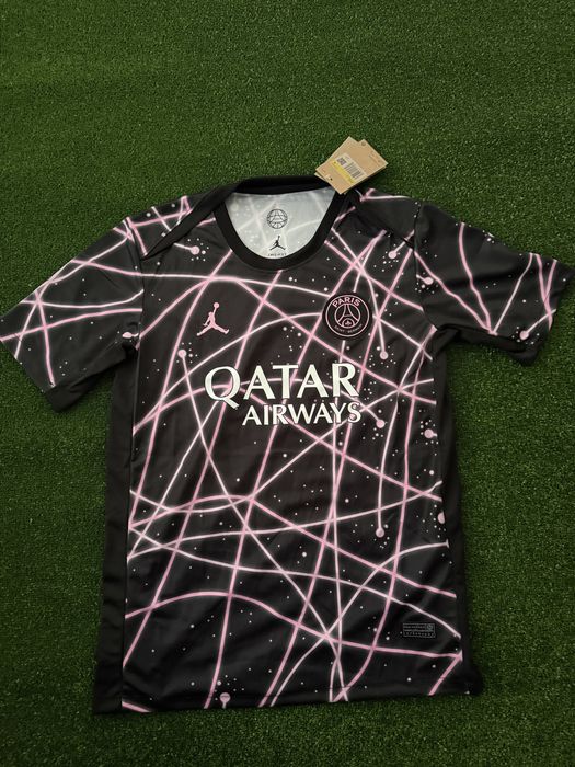 Висококачествени футболни тениски