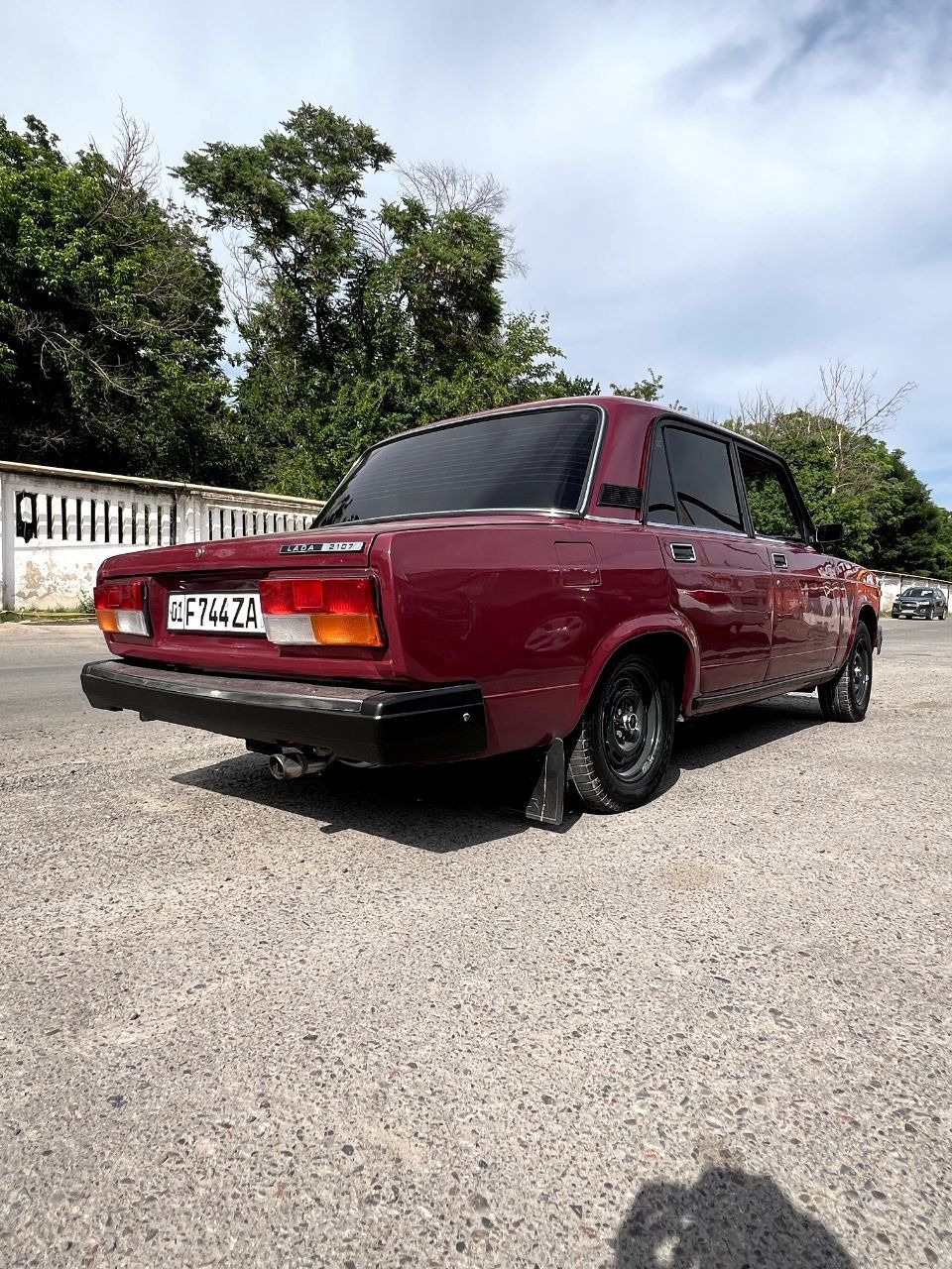 Vaz 2107  sotiladi xolati yaxshi