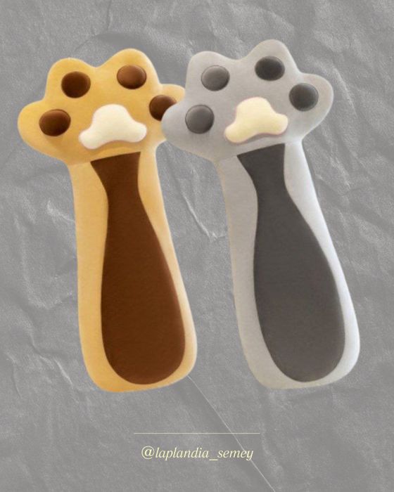 Мягкая игрушка лапа-подушка