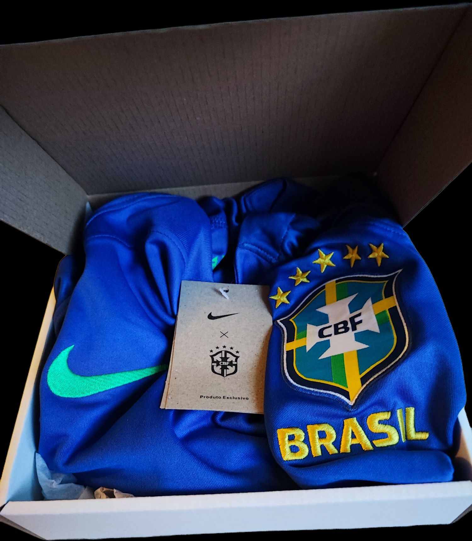 ФУТБОЛНИ ЕКИПИ Промо! 50лв Mystery Football shirt box
