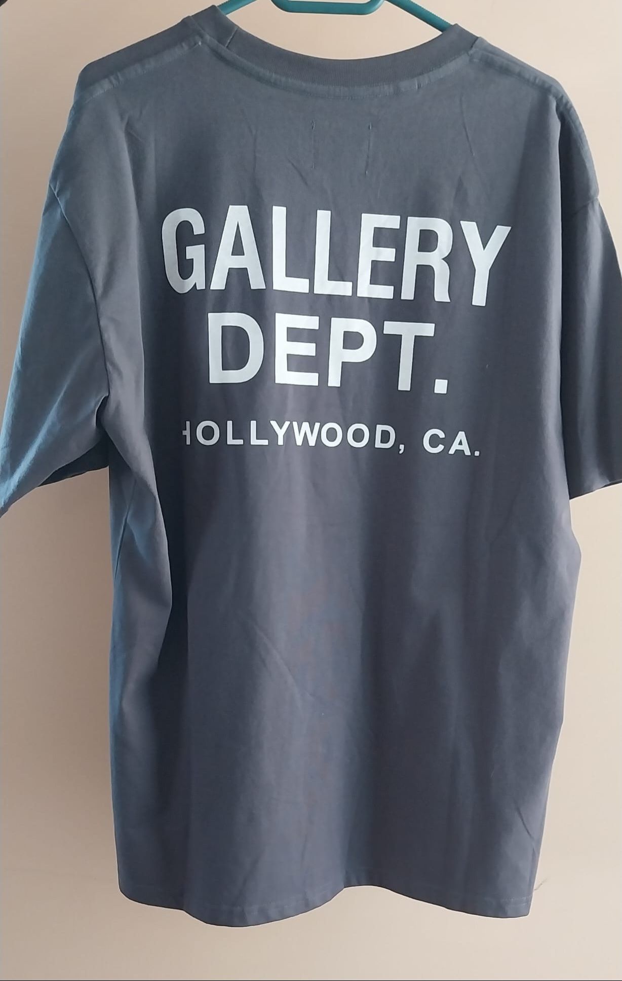 Tricou Gallery Dept.