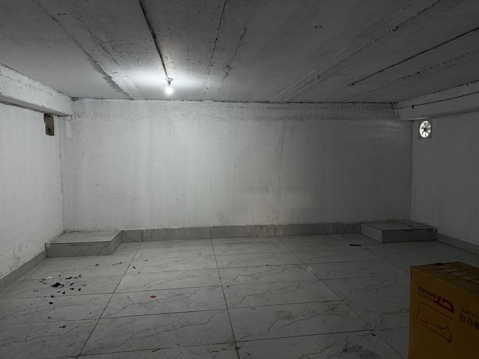 Падвал соколний этаж 270кв 2 та томондан кирса болади