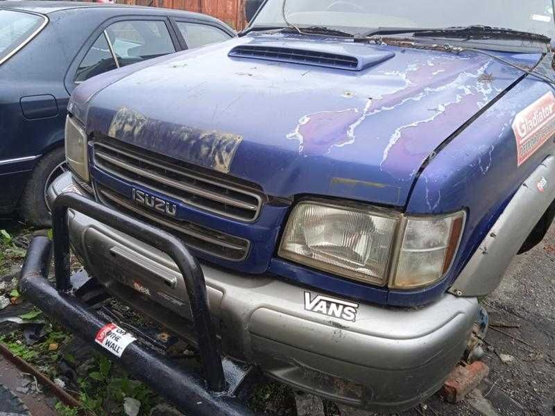 Исузу Тропер 3.0D /  Isuzu Trooper 3.0D на части