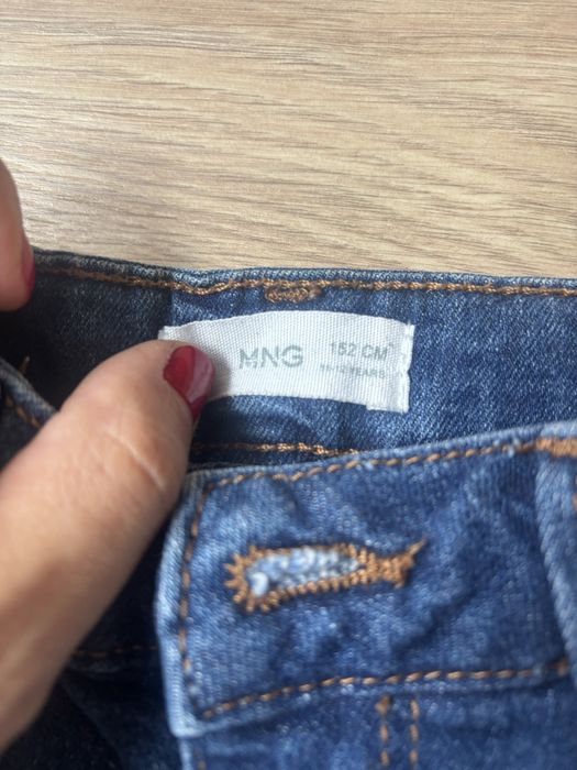 Детски дънкови панталонки и поли