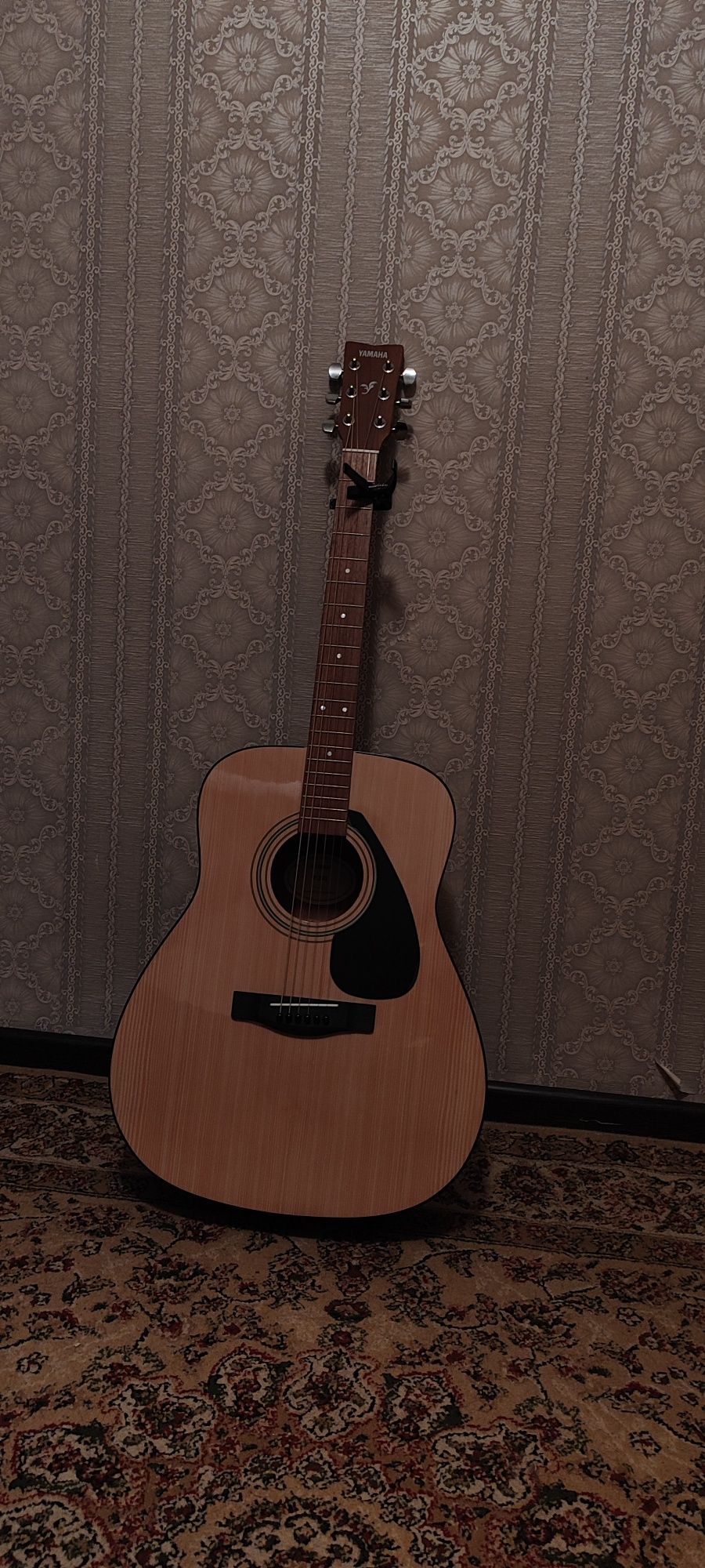 Продается гитара YAMAHA F310 NT