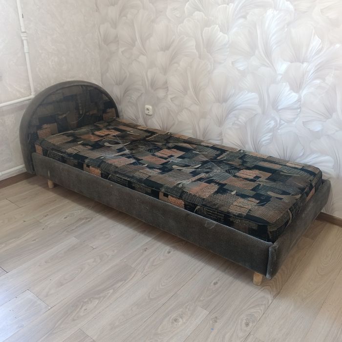 Отдам даром кровать