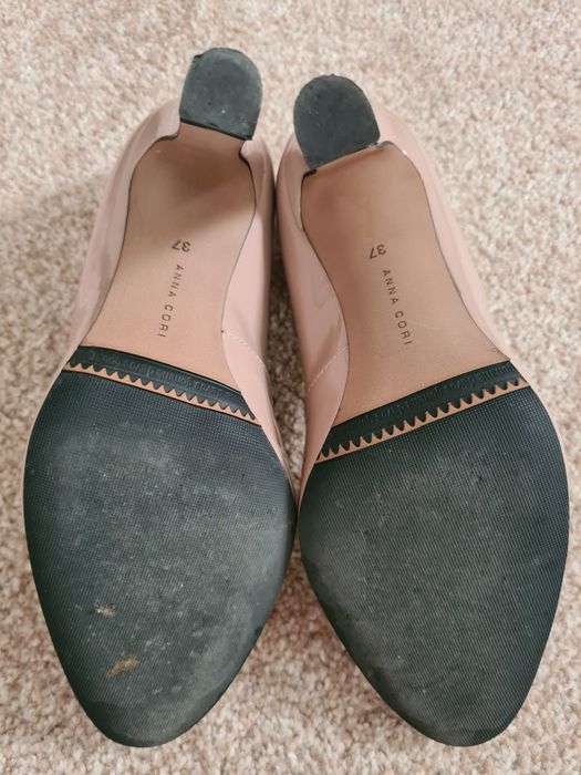 Pantofi Anna Cori masura 37 lac nude