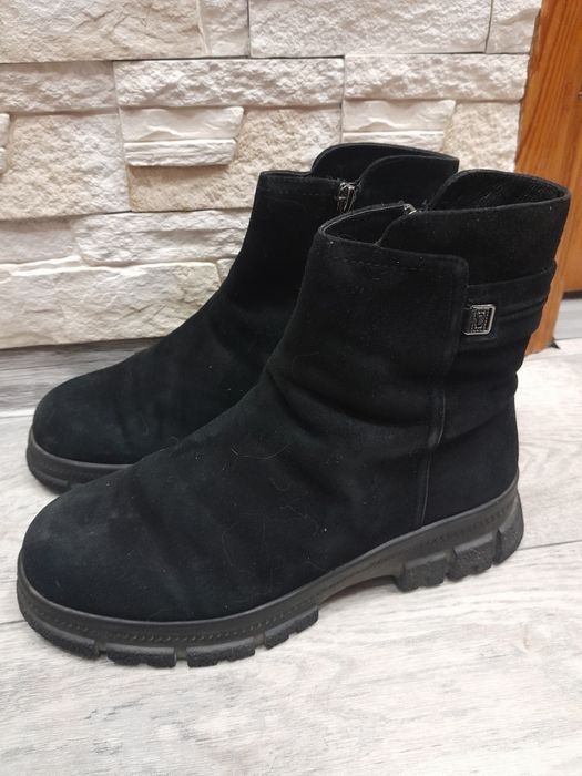 Продам Зимние Сапожки