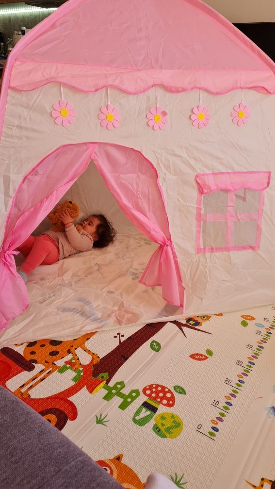 Палатка за игра тип къщичка
