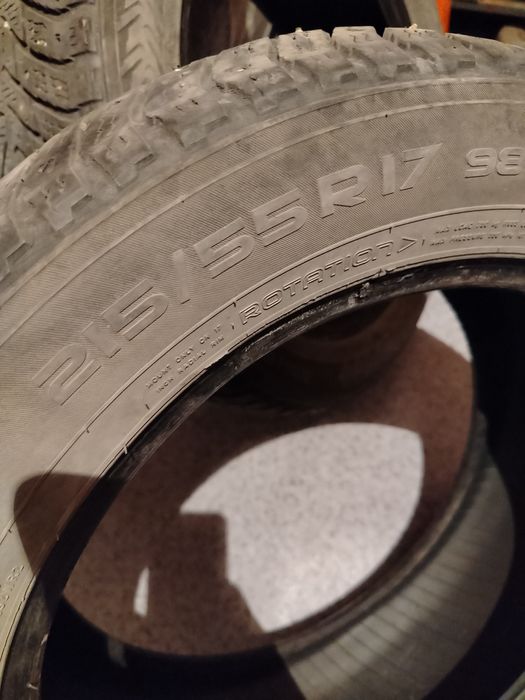 Шины Нокиан Хакарелита 8. Б/у. Размер 215/55/17. Ездил 3.5 сез. Шыпы.