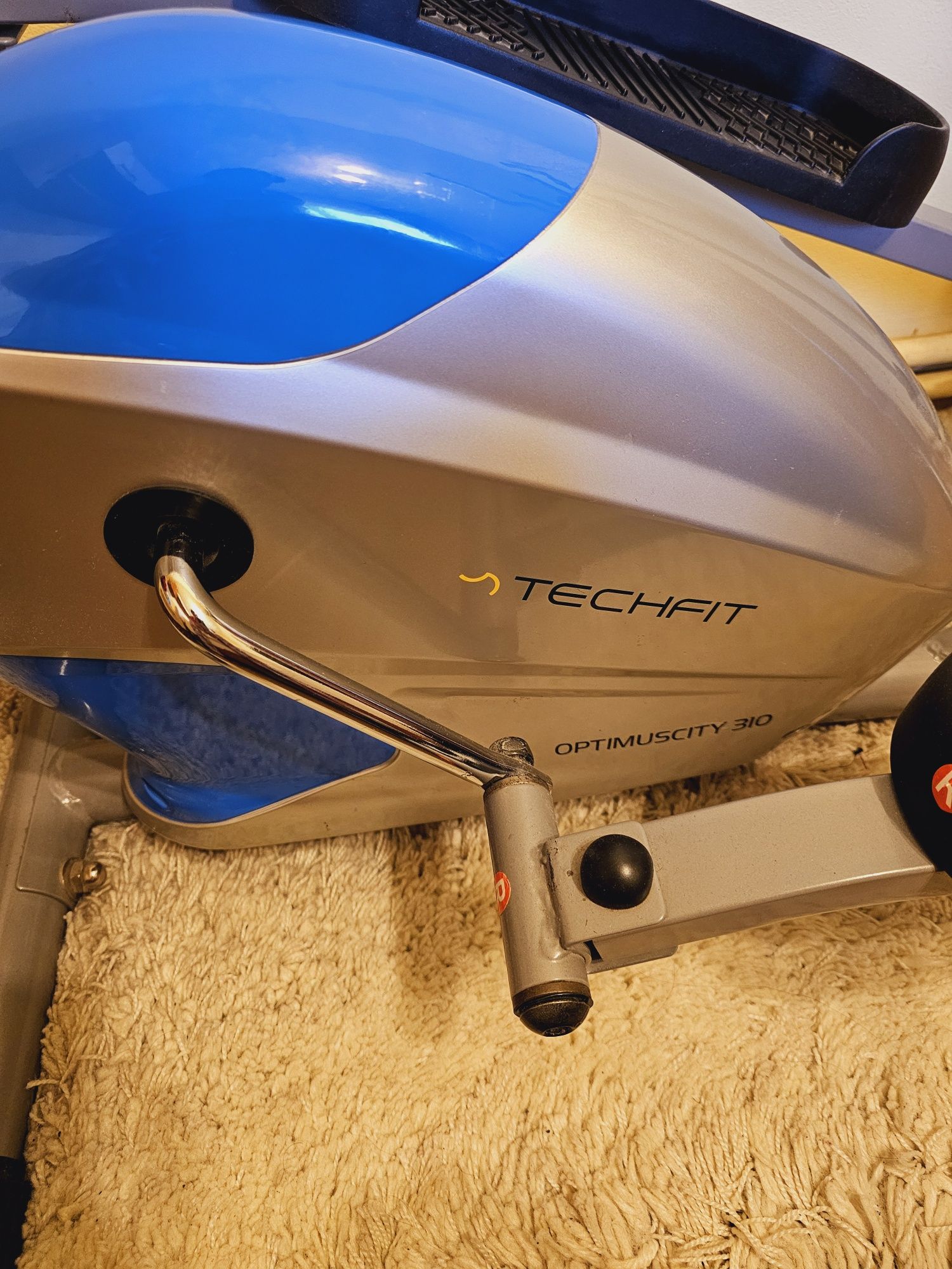 Vand bicicleta eliptica Techfit Optimuscity 310