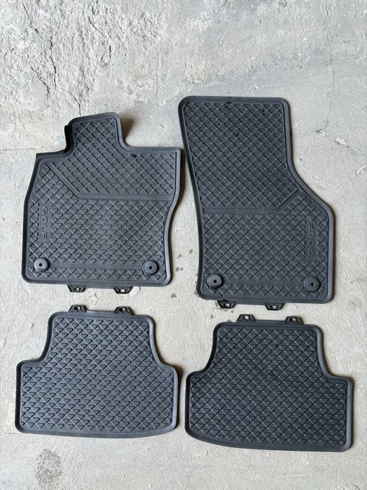Covorase cauciuc originale VW Golf VII