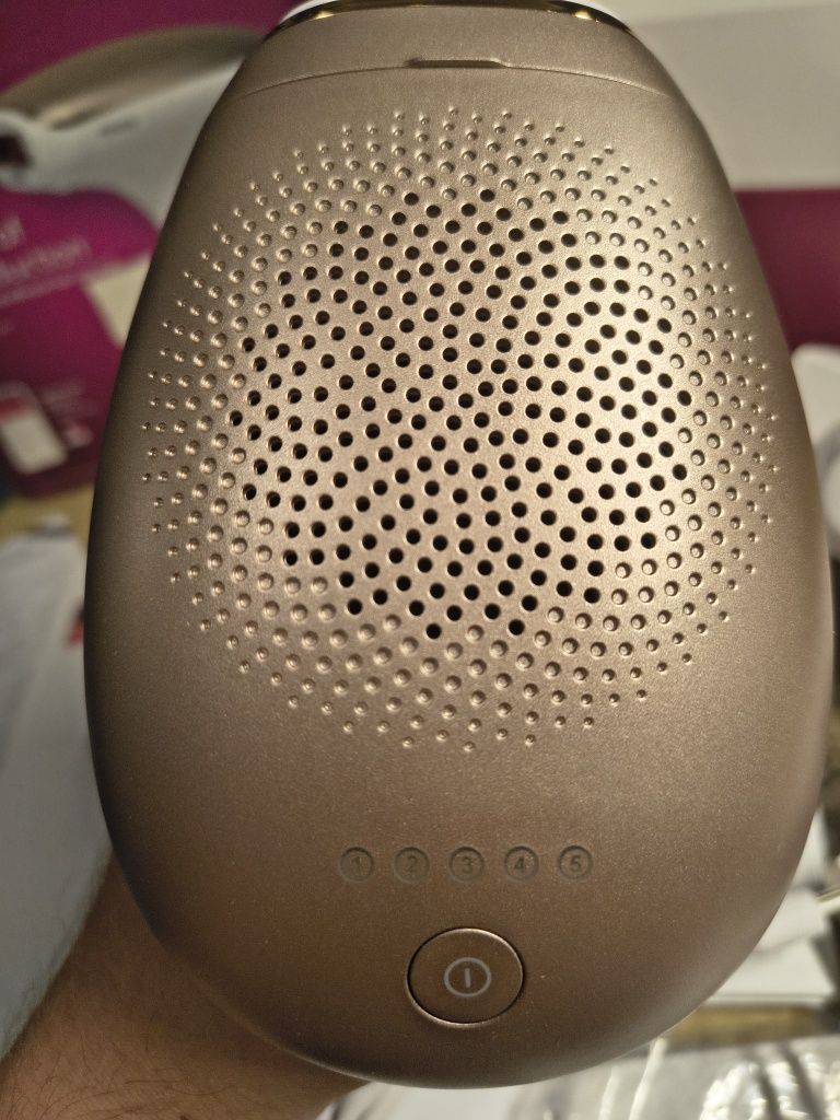 Фотоепилатор Philips Lumea IPL серия 7000 SC1997