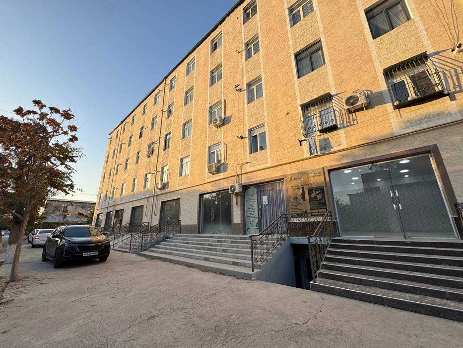 buxoroda Tayyor  50m2 li do’kon sotiladi.