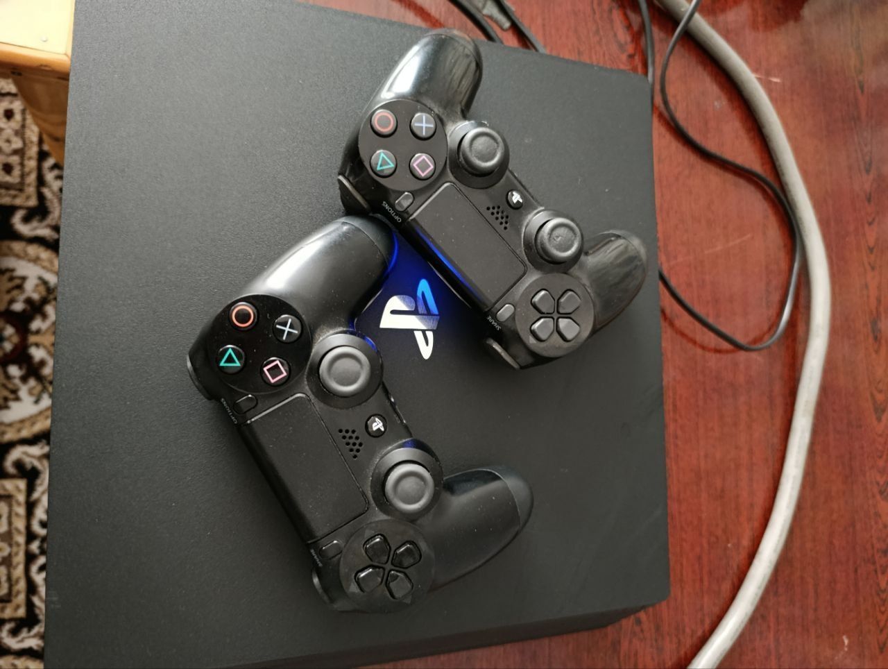 Playstation 4 pro 1TB 3–ревизия