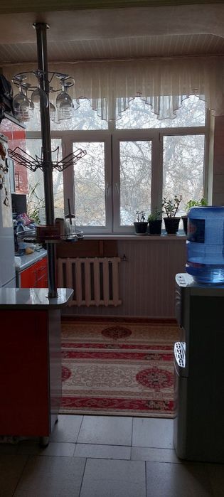 Продаётся своя 4-х комнатная квартира на Карасув-4