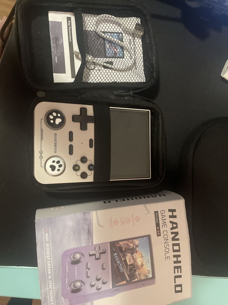 Consola handheld jocuri retro k36 (emuleaza ps1, psp, n64,gameboy)
