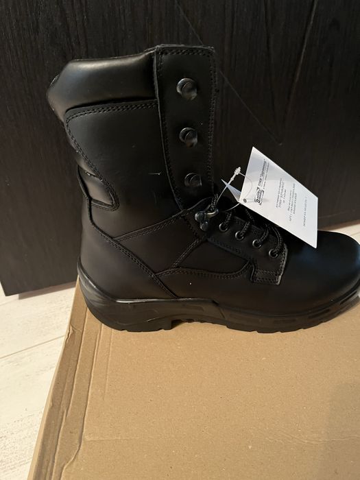 Чисто нови кубинки, номер 43. Цена 65лв.