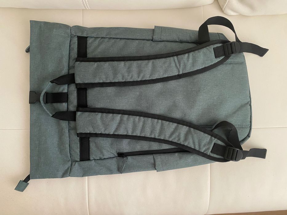 Чисто нова раница Schneider Electric за работа или пътуване