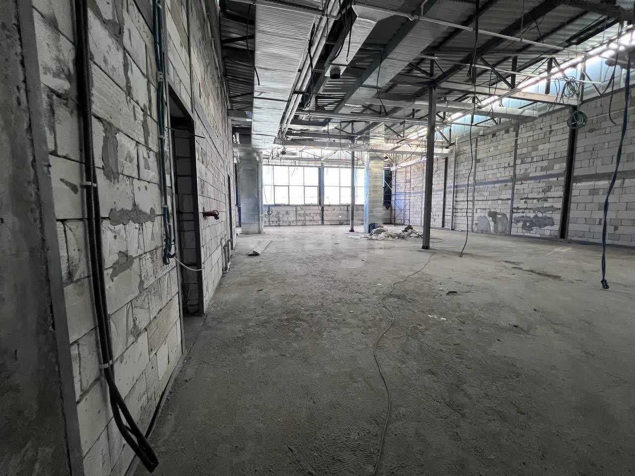 Аренда помещения 600м2 в новом БЦ под тренажерный зал (Jane)