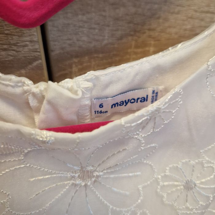 Бяла детска рокля