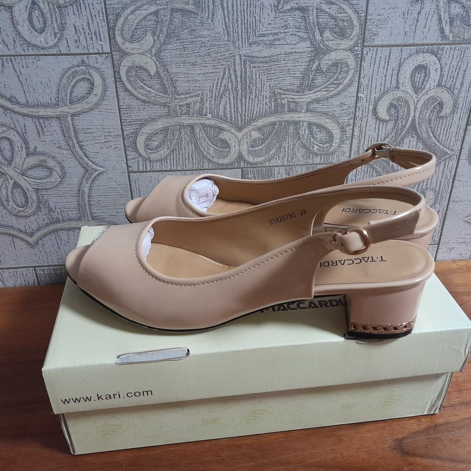 Продам туфли Taccardi
