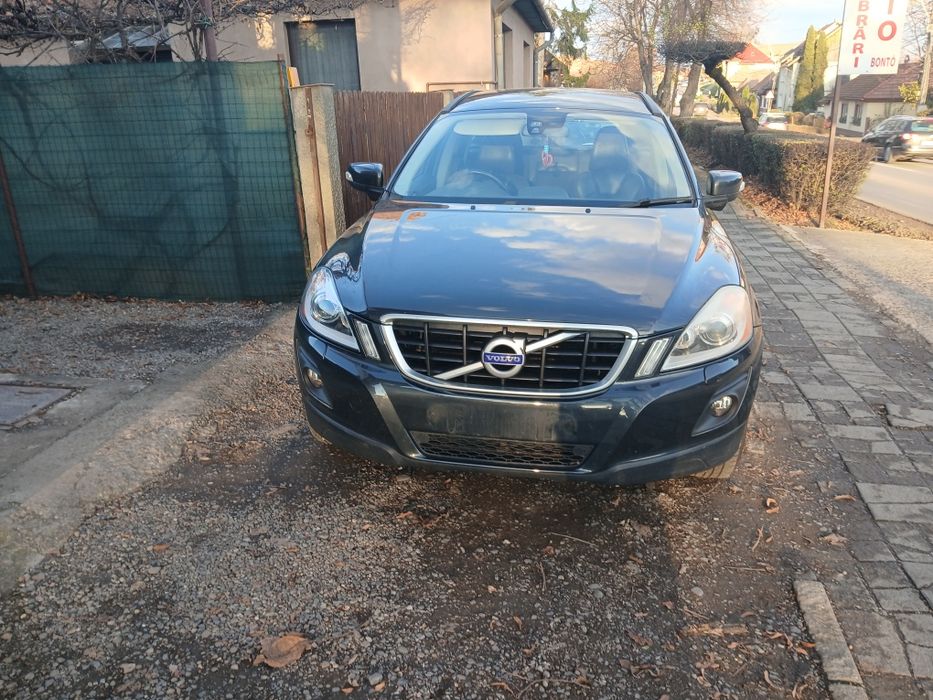 Dezmembrez Piese Volvo Xc60 2.4 din 2009