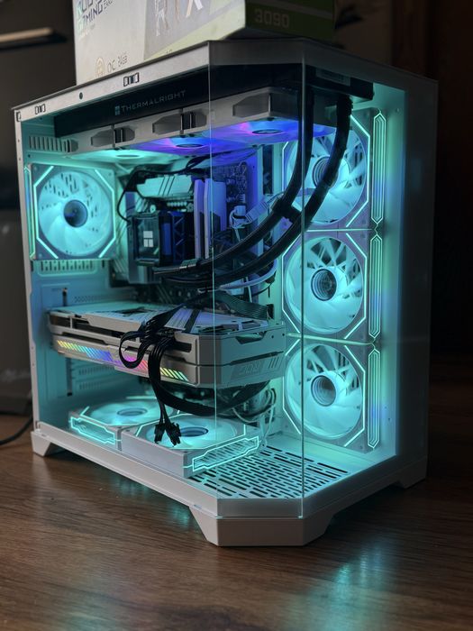 Геймърски компютър/ I9 12900K/Водно/32GB/RTX 3090 24GB/2TB SSD